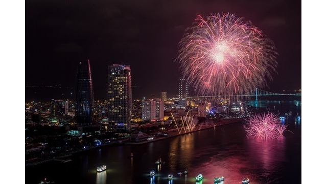 Dà Nang  Festival de feux d’artifice 2019