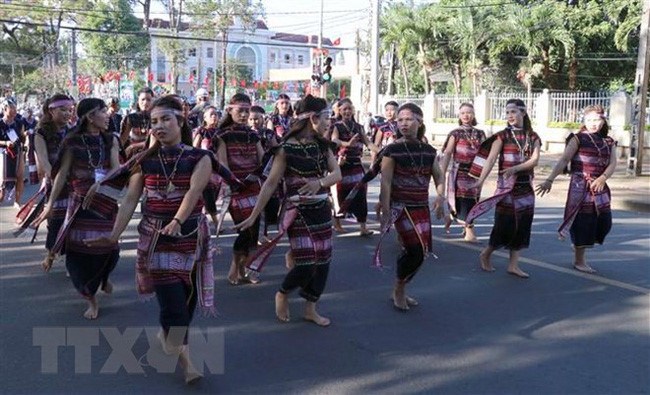 Clôture du Festival de la culture des gongs du Tây Nguyên 2018 ​