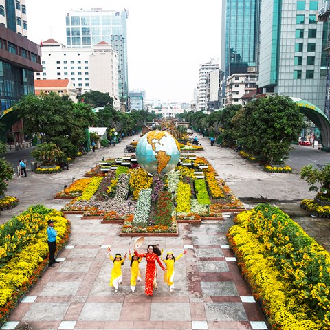 Têt 2019 Préparation de la rue florale Nguyên Huê à Hô Chi Minh-Ville