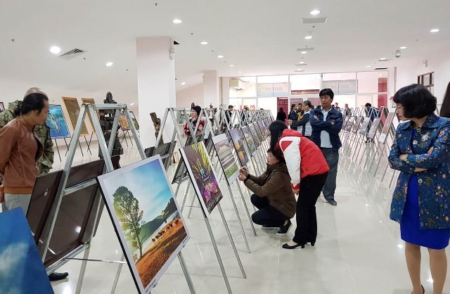 Exposition sur les réalisations de Da Lat à travers son histoire