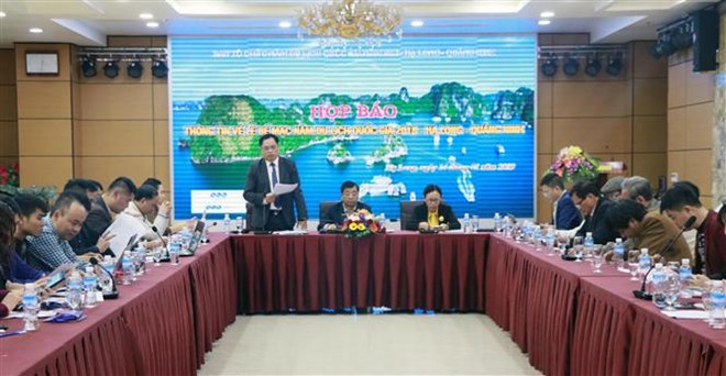 Gala célébrant le Forum du tourisme de l ASEAN 2019 à Quang Ninh