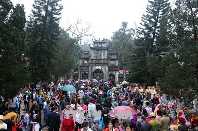 Hanoi lance une hotline dédiée aux festivals