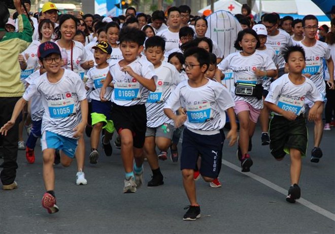 Plus de 9 000 coureurs au marathon de Ho Chi Minh-Ville 2019