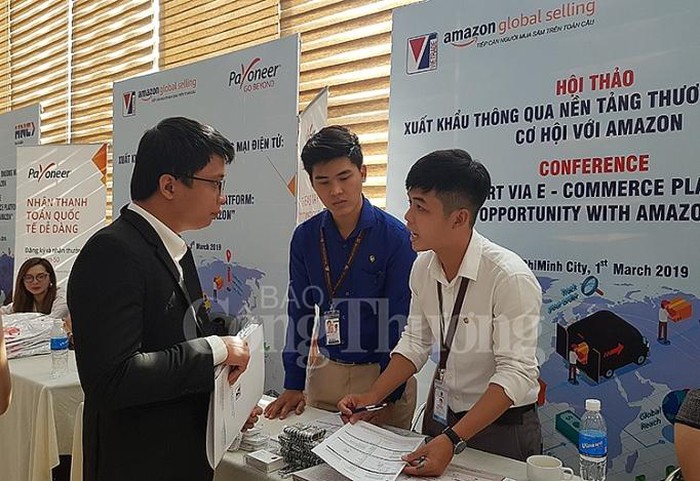 HCM-V 300 entreprises sondent les opportunités de vente sur Amazon