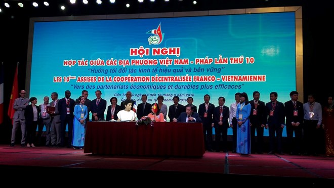 Can Tho participe au développement de la coopération décentralisée franco-vietnamienne