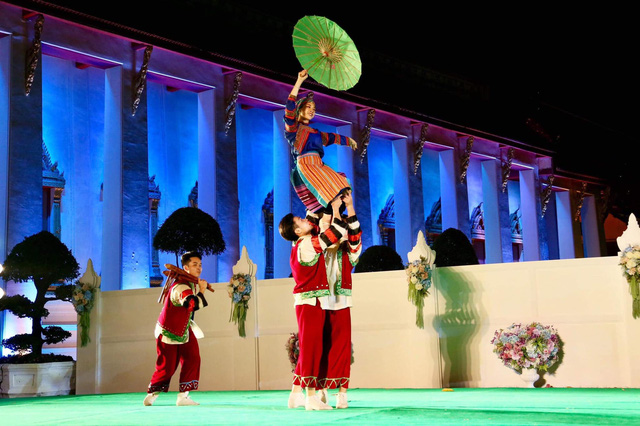 Festival culturel des peuples aséaniens l art vietnamien très apprécié
