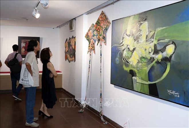 Exposition d’art Le pont à Da Nang