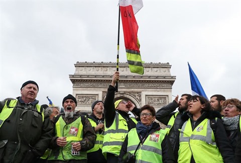 Acte 18 les gilets jaunes misent sur un regain de mobilisation pour leur ultimatum