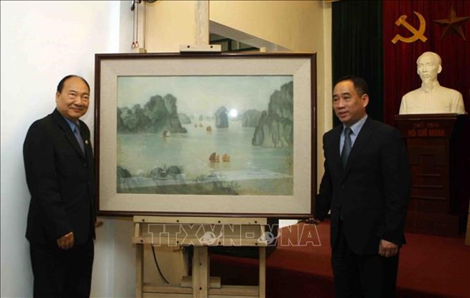 Le Vietnam aide le Laos à restaurer des œuvres d art