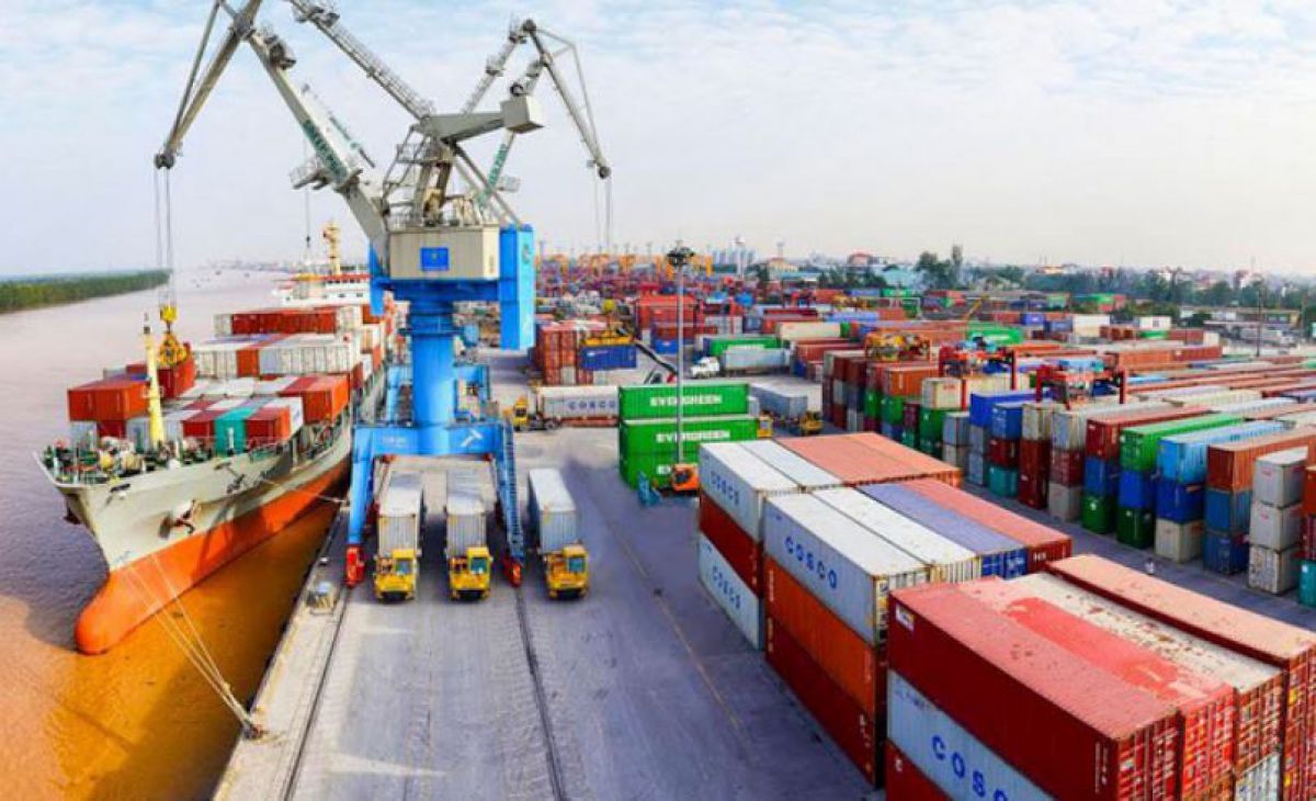 Le Vietnam enregistre un excédent commercial de près de 350 millions de dollars avec la France