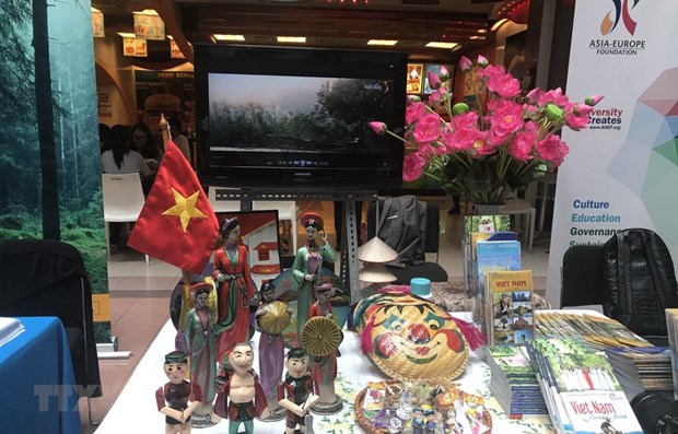 Le Vietnam participe au festival culturel de l ASEM en Indonésie