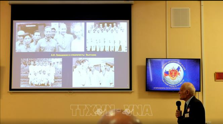 Russie  Exposition Ta douleur dans mon cœur, Vietnam