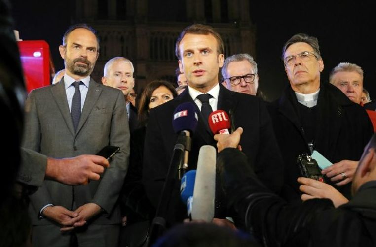 Nous rebâtirons Notre-Dame , assure Emmanuel Macron