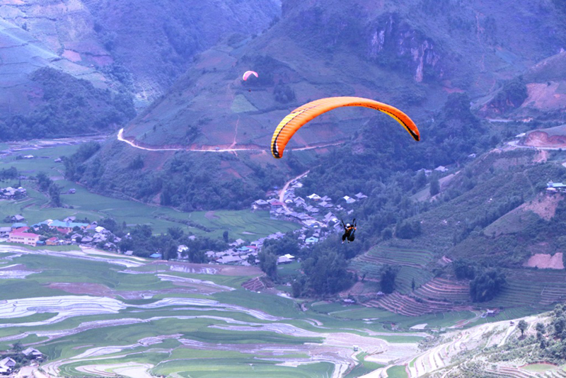 Ouverture du festival de parapente 2019 à Yen Bai