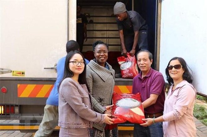 Au chevet des victimes zimbabwéennes du cyclone Idai