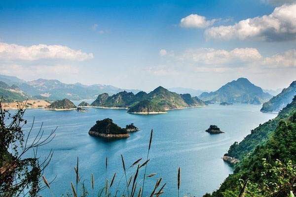 Lancement d’un concours de photos sur la beauté du lac de Hoa Binh