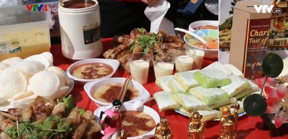 Ukraine  Promotion de la culture vietnamienne à la foire culturelle 2019