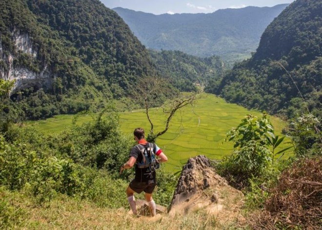 Près de 1 000 personnes au Vietnam Jungle Marathon 2019