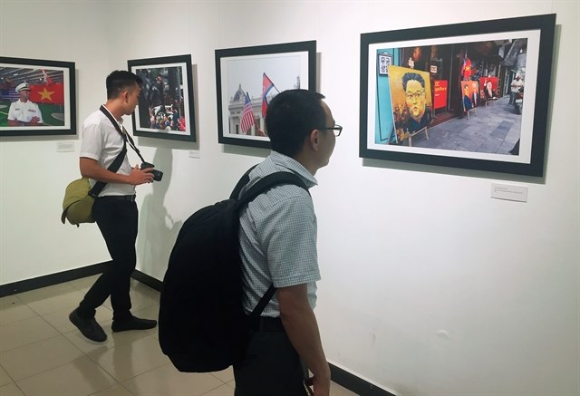 Exposition de photos pour célébrer la journée de la presse révolutionnaire