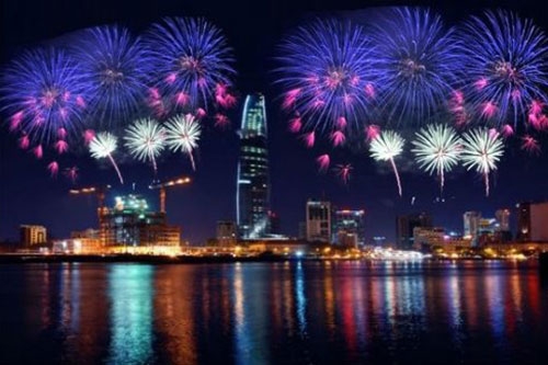 Fête nationale tirs de feux d artifice dans 3 sites à Hô Chi Minh-Ville