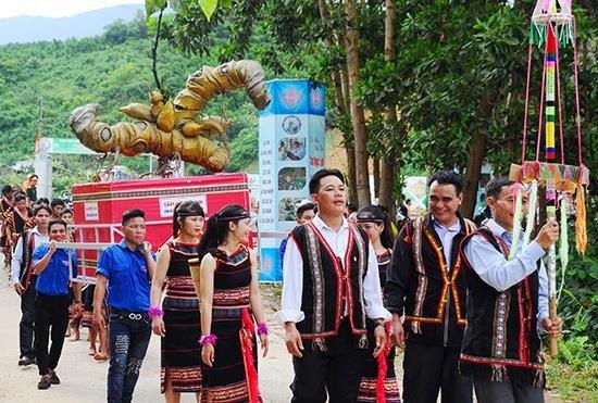 Ouverture du 3e festival de ginseng Ngoc Linh à Quang Nam
