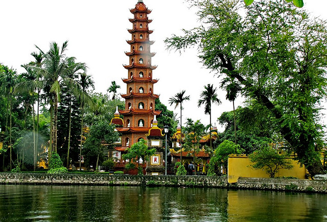 Trân Quôc et Buu Long parmi les plus belles pagodes du monde