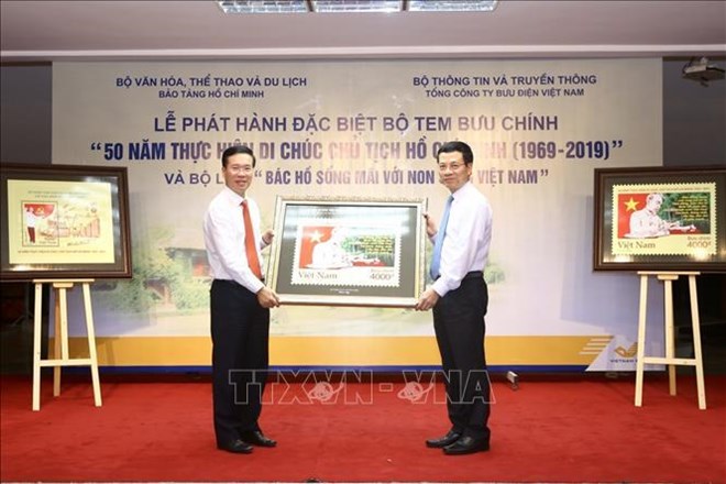 Publication d’ouvrages sur le Président Ho Chi Minh