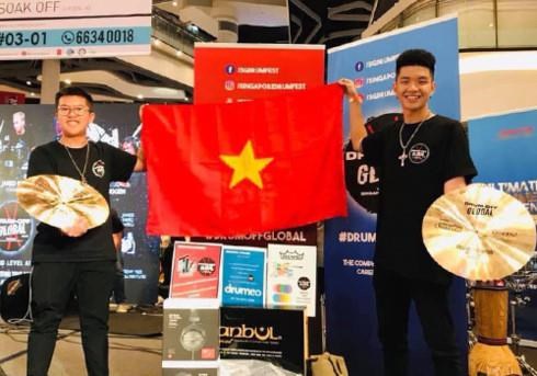Des étudiants vietnamiens terminent premiers dans le duo de rythmes de Drum Off Global 2019