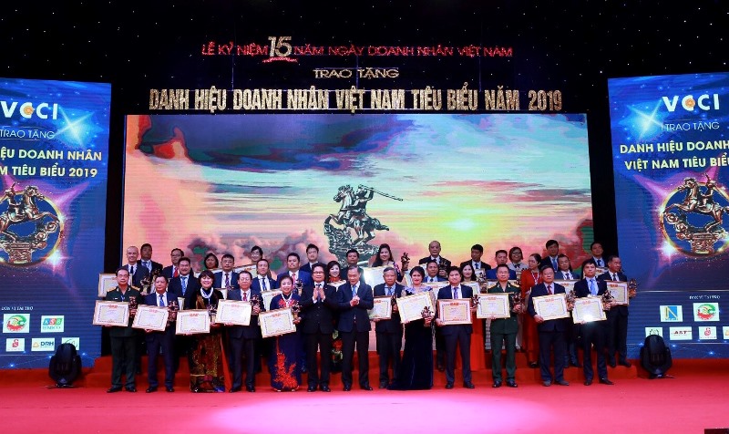 100 entrepreneurs exemplaires du Vietnam à l’honneur