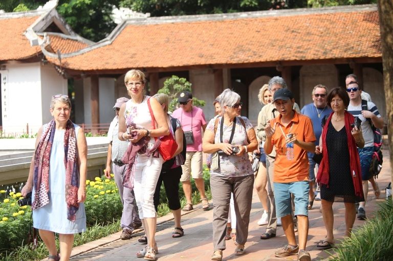 Le Vietnam accueille un nombre record de visiteurs étrangers en octobre