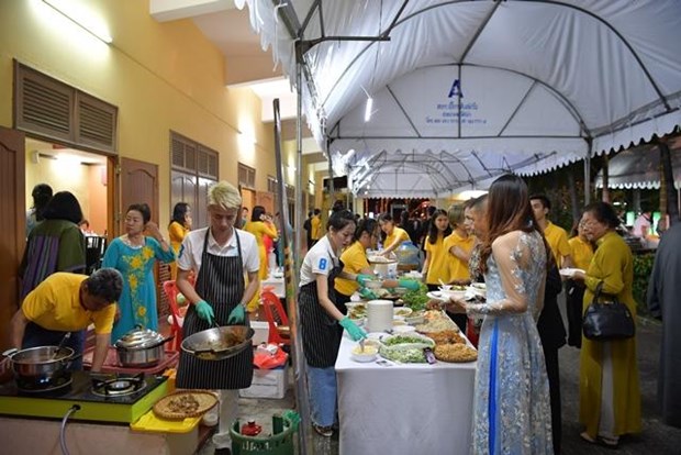 Une fête gastronomique vietnamienne en Thaïlande
