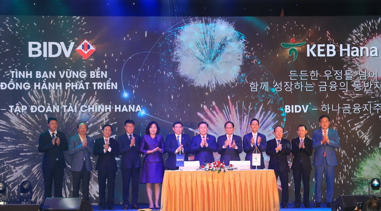 Le sud-coréen KEB Hana Bank devient partenaire stratégique de BIDV