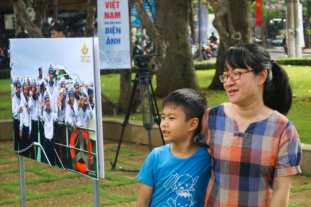 La mer et les îles du Vietnam à travers des perspectives cinématographiques