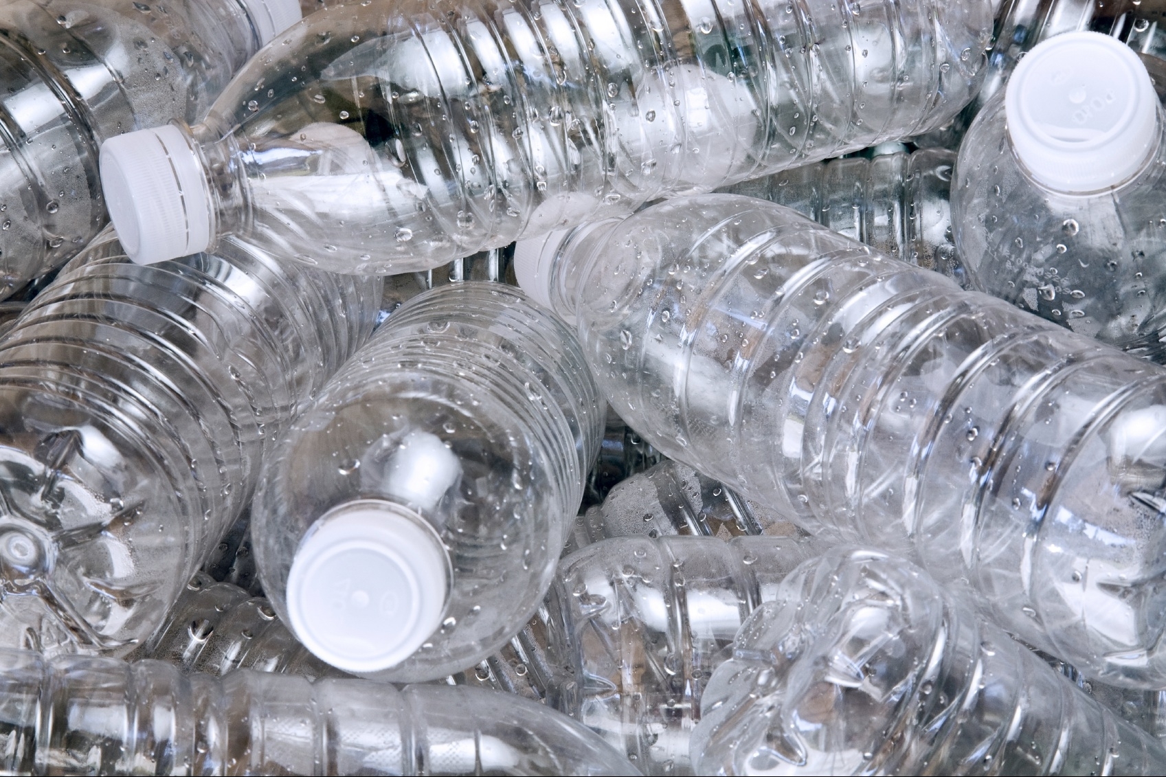 Le président philippin propose l’interdiction des plastiques à usage unique
