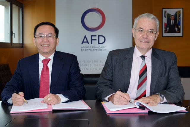 Aide française dans la construction de la centrale solaire Se San 4