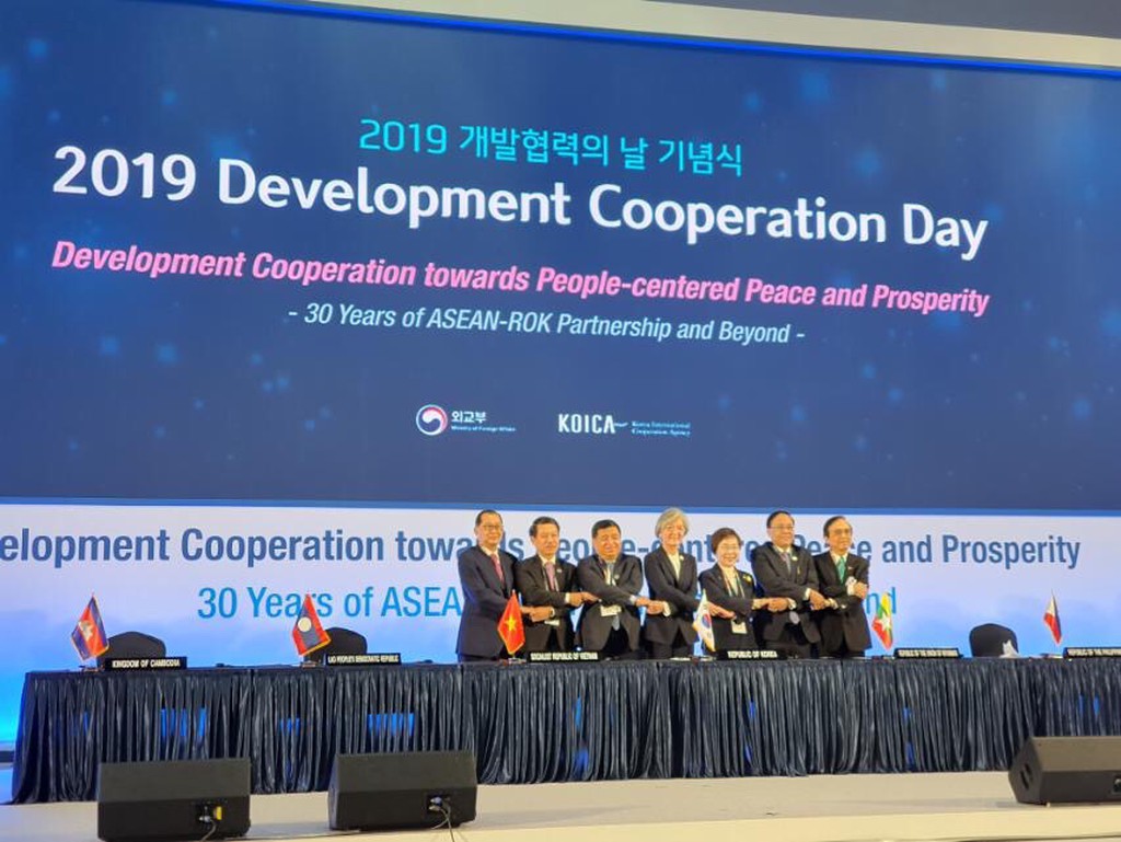 La République de Corée et l’ASEAN signent un protocole d’accord sur l’aide au développement