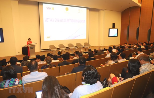 Forum d’affaires du Vietnam à Singapour