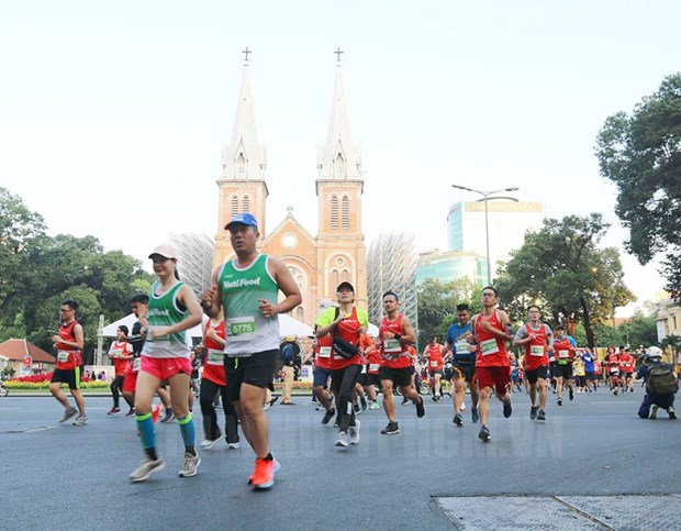 Près de 13 000 coureurs au marathon international Techcombank de Hô Chi Minh-Ville 2019