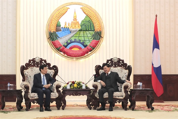 Vietnam et Laos promeuvent la coopération dans la culture et les sports
