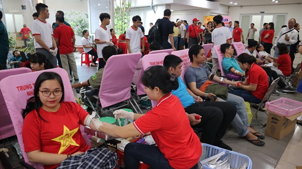 HCM-V Lancement de la Fête du printemps rouge 2020