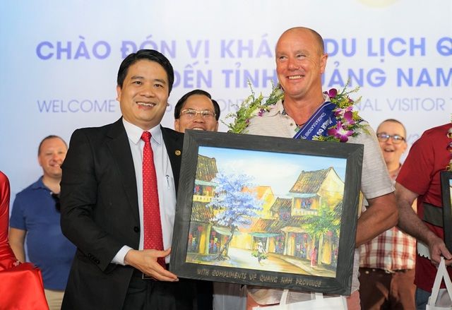 Quang Nam accueille son 4,6 millionième touriste étranger en 2019