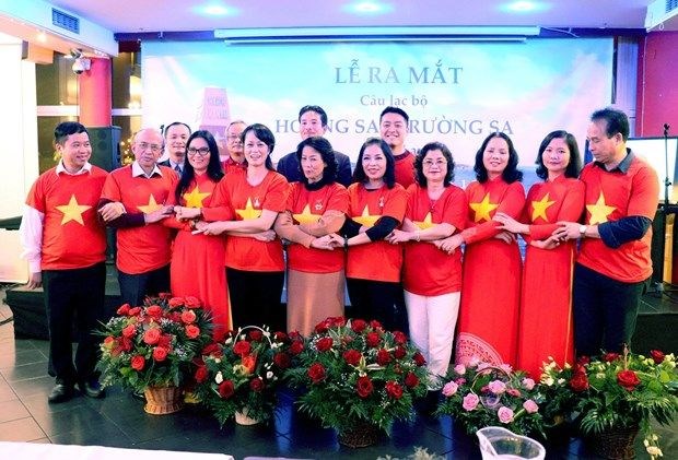 Cérémonie de présentation du club «Hoang Sa, Truong Sa» en Pologne