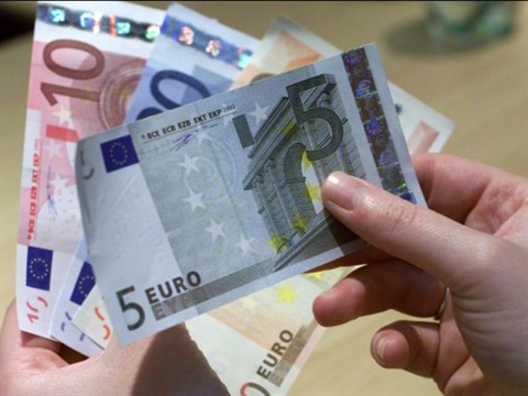 L euro au plus haut depuis août face au dollar