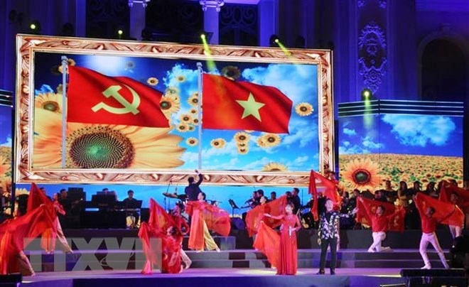 HCM-V De nombreuses activités de célébration des 90 ans du Parti communiste du Vietnam
