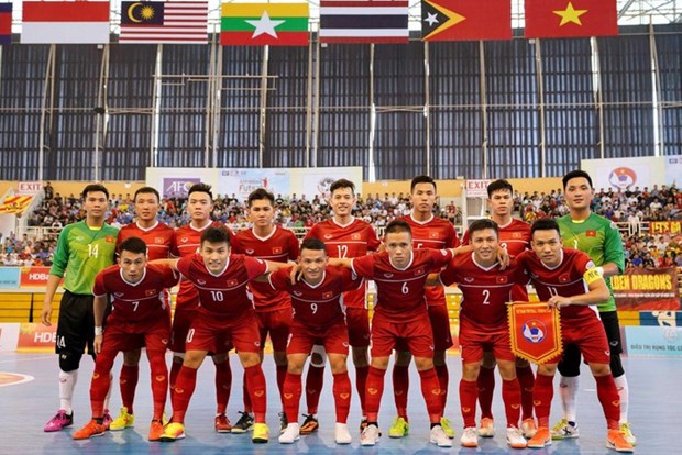 L équipe de futsal du Vietnam s entraîne en Espagne