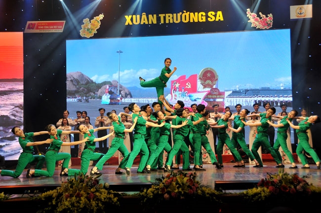 «Printemps à Truong Sa 2020» des soldats en mission en mer et sur les îles à l’honneur