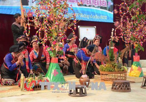 Soutenir la restauration des fêtes traditionnelles des minorités ethniques