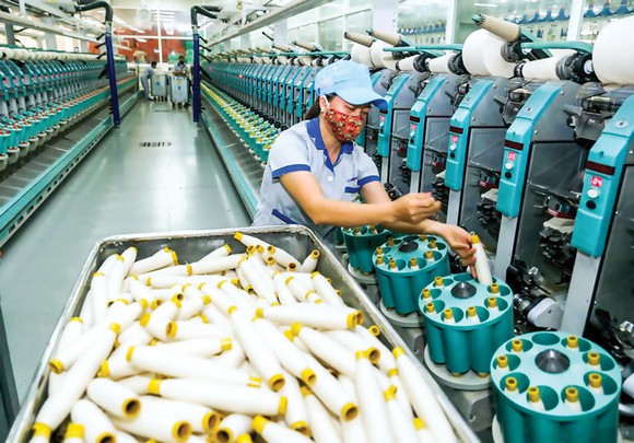 Plus de 122 milliards de dollars d’importations de Chine et de Corée du Sud