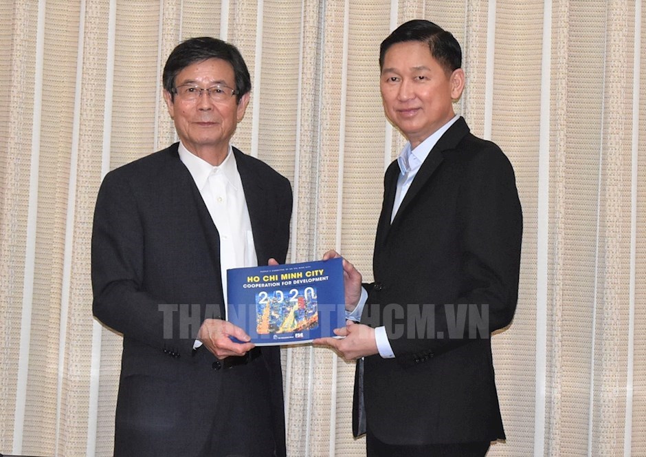 Renforcement de la coopération entre HCM-Ville et la préfecture de Wakayama