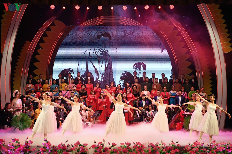 “Printemps consacré au Parti” de belles mélodies honorent le PCV